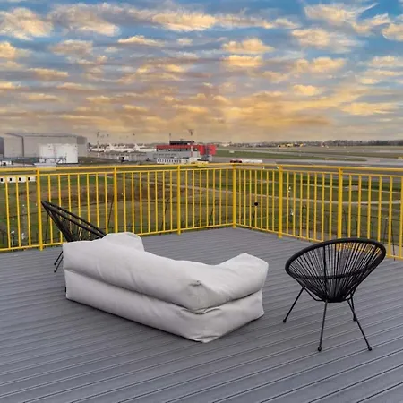 Air 106 Апартаменти Вільнюс