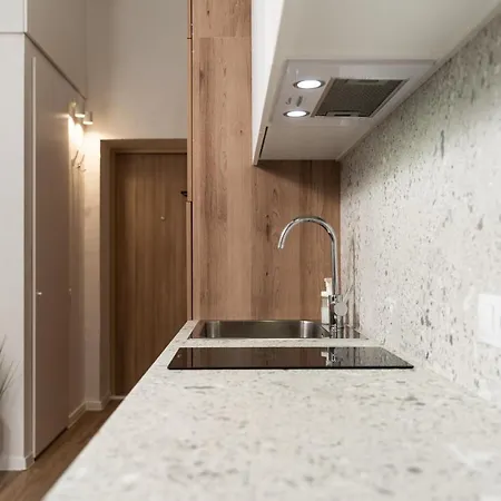 Air 106 Apartment *